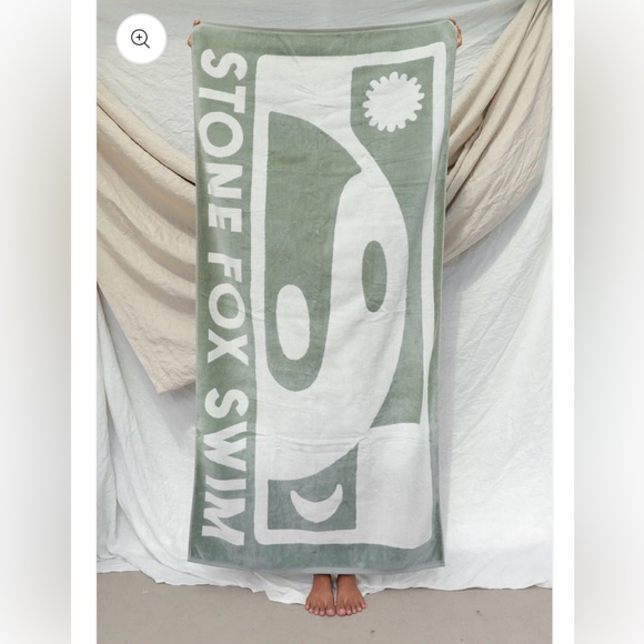 STONE FOX SWIM Stone Fox Towel - Aloe Wash NWT - Picture 1 of 6